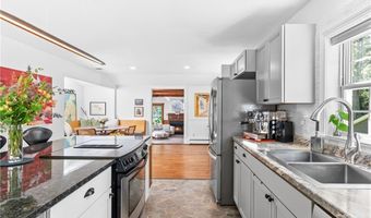 107 Spring Grove Rd, Glocester, RI 02814