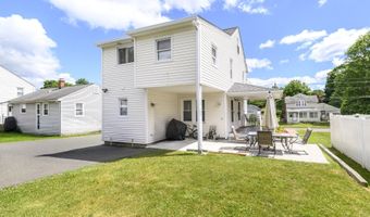 20 Laurel St, Danbury, CT 06810
