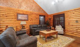 1300 County Road 113 Cabin 3, Alton, MO 65606