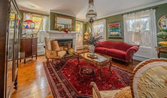 18 Waldo Ave, Belfast, ME 04915