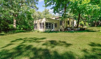 17 E Stillwater Ave, Beverly Shores, IN 46301