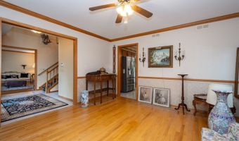 25047 W Palmer Ct, Antioch, IL 60002