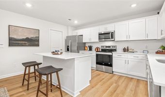 1107 Slingshot Dr, Archdale, NC 27263