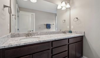 720 Timberview Dr, Adel, IA 50003