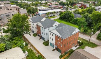 349 SE 4th St, Bentonville, AR 72712