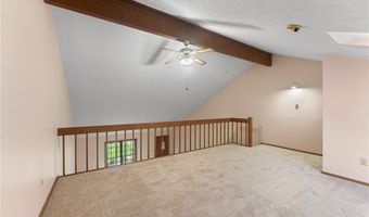 1707 W Hampton Dr, Austintown, OH 44515