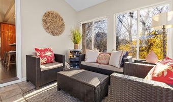 132 Ruggles Ave, Newport, RI 02840
