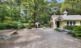 96 Steamboat St, Jamestown, RI 02835