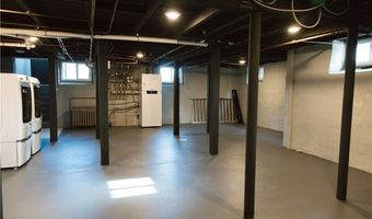42 Marlborough St, East Greenwich, RI 02818