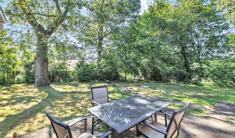 86 Vanguard St, Bridgeport, CT 06606