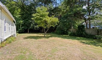 40 Lima St, Warwick, RI 02889