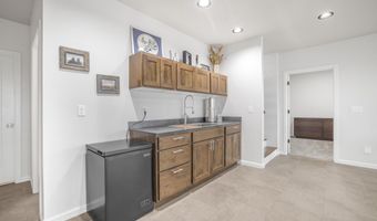 256 Snake River Dr, American Falls, ID 83211