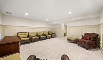 22 Prestwick Rd 22, Bourne, MA 02532