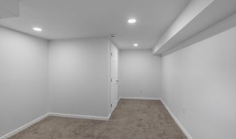 2912 AUCHENTOROLY Ter, Baltimore, MD 21217
