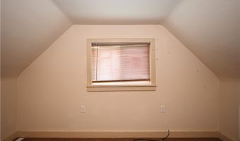 11 Sands Ave, Ambridge, PA 15003