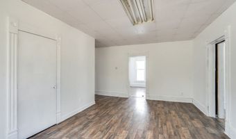 949 S Arch Ave, Alliance, OH 44601