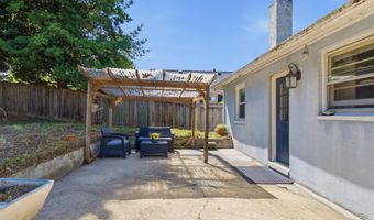 3141 CLAYBORNE Ave, Alexandria, VA 22306