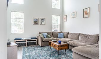 59 Walkabout Dr, Aberdeen, NC 28315