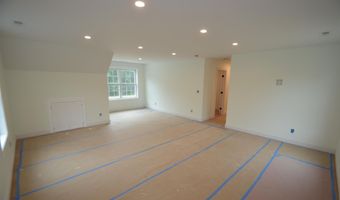 40 Tirrell Hill Rd, Bedford, NH 03110