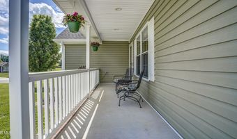 17500 Bridle Dr, Abingdon, VA 24210