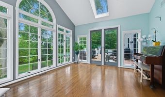 14 STONEBRIDGE Dr, Hockessin, DE 19707