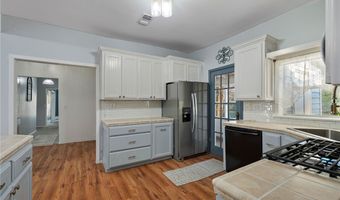 606 N Roseville St, Altus, AR 72821