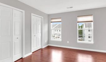 44480 WATERTOWN Ter, Ashburn, VA 20147