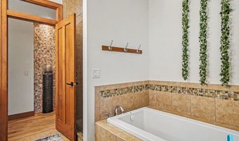 505 N Pasque Flower Trl, Brandon, SD 57005