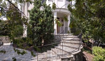 2807 1ST Rd N, Arlington, VA 22201