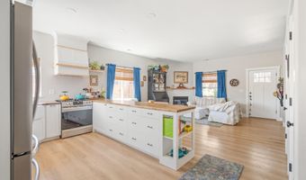 61178 Brookhollow Dr, Bend, OR 97702