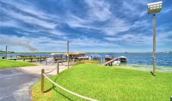 111 PARADISE Ln, Auburndale, FL 33823