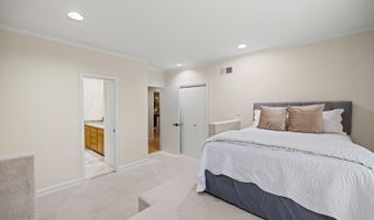 8901 POTOMAC STATION Ln, Potomac, MD 20854
