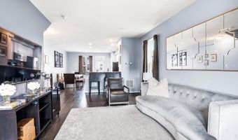 41768 MCMONAGLE Sq, Aldie, VA 20105