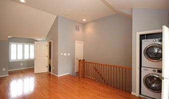 2831 11TH St N, Arlington, VA 22201