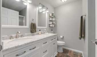 1704 Dallas St, Auburn, IN 46706