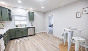 330 W McKeever St, Andrews, IN 46702