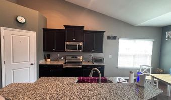 565 Goldstone Ln, Boiling Springs, SC 29316