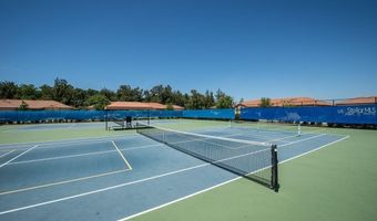 5648 SUNSET FALLS Dr, Apollo Beach, FL 33572