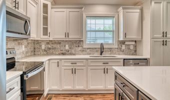 105 Skylar Dr, Auburn, KY 42206