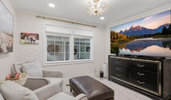 128 W PHEASANTBROOK Cir N, Centerville, UT 84014