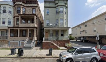 67 ANDREW St 1F, Bayonne, NJ 07002