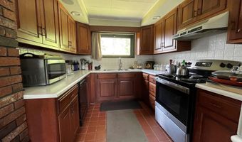 17 James St, Bangor, ME 04401