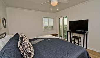 301 E Commerce Way Rd 214 Sea Spray, Atlantic Beach, NC 28512