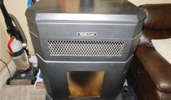 2547 Industry Rd, Atwater, OH 44201