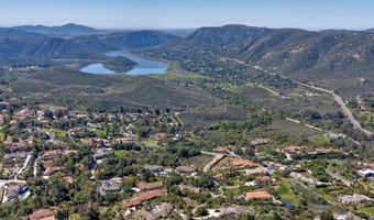2013 Lundy Lake Dr, Escondido, CA 92029