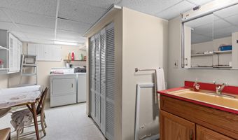 2447 S 5TH St, Philadelphia, PA 19148