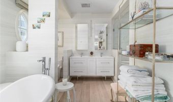 24 Brown And Howard Wharf 301, Newport, RI 02840