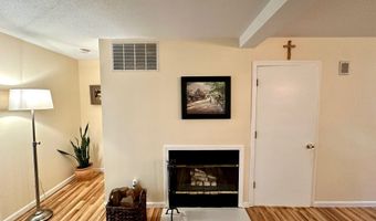 489 Wolcott St APT 25, Bristol, CT 06010