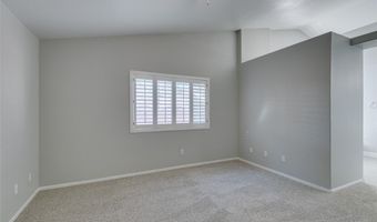 2744 Summerchase Ln, Henderson, NV 89052