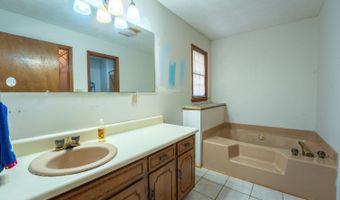 306 Travis Pless Rd, Alto, GA 30510